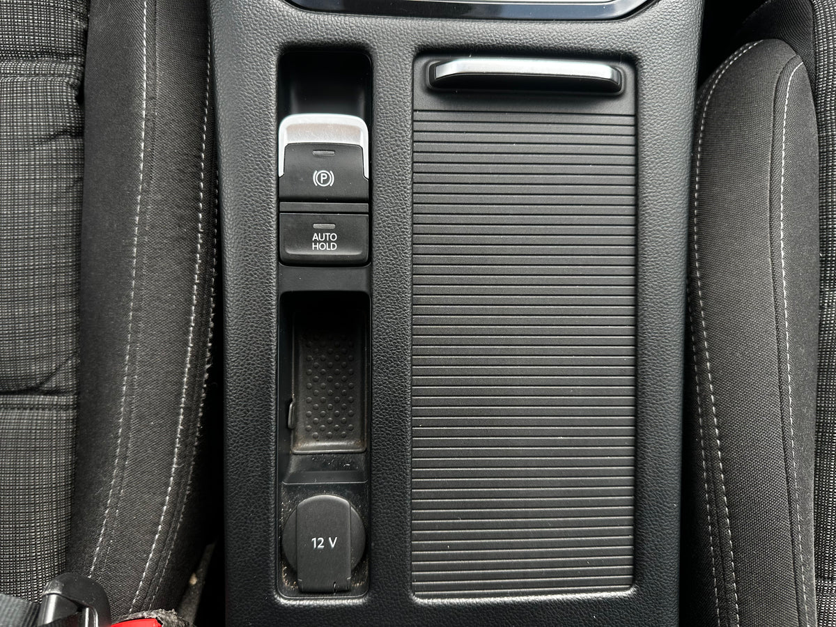 2021-11 Volkswagen Passat B8+ 2.0l TDI 147kW Automatinė