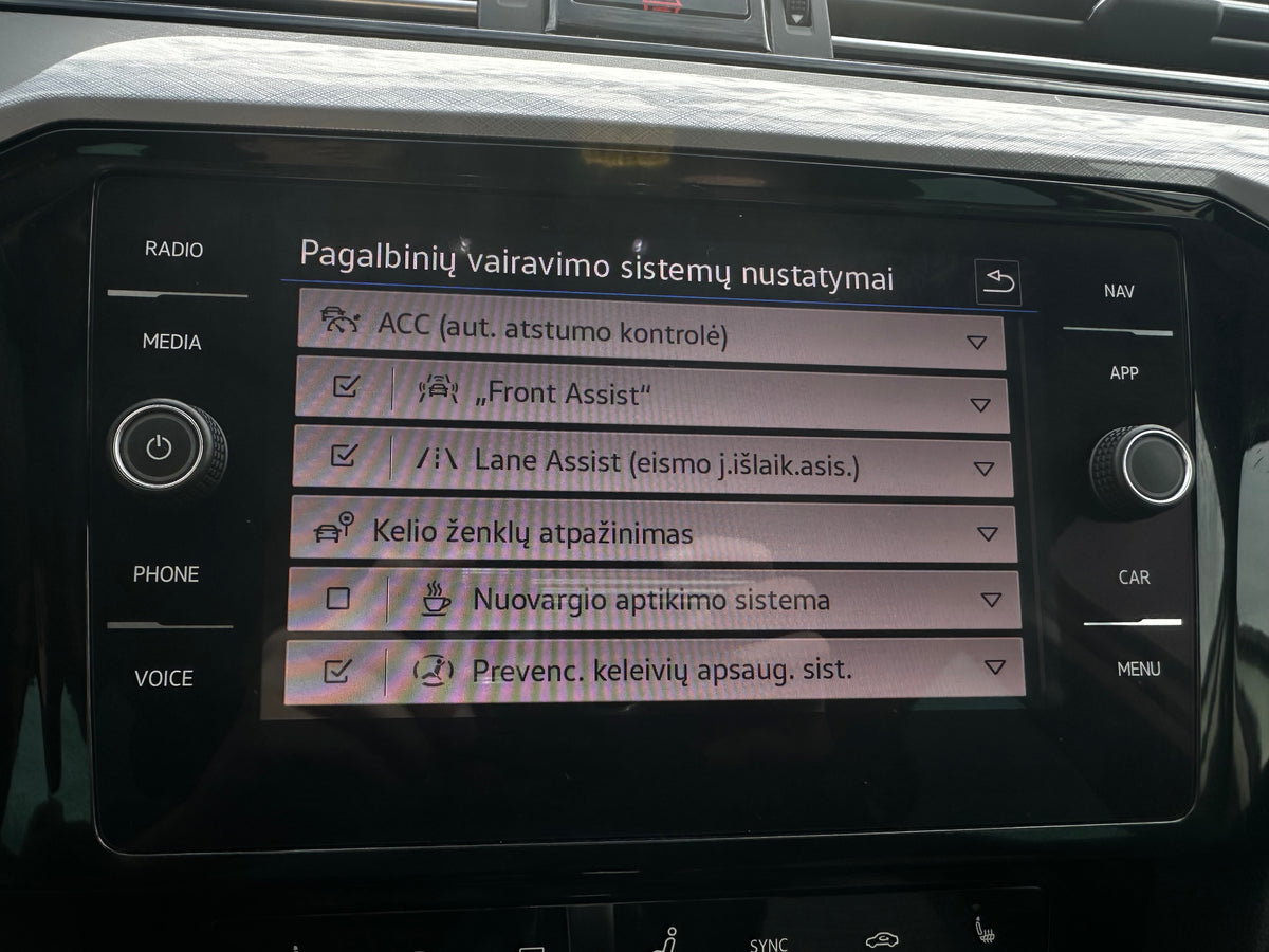 2021-11 Volkswagen Passat B8+ 2.0l TDI 147kW Automatinė